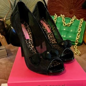Betsey Johnson mesh heels!